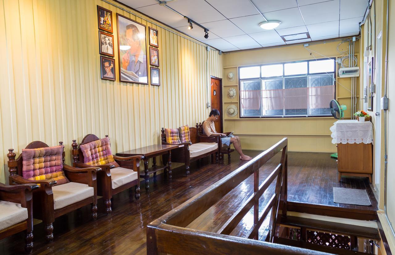 Banchan Hostel Аюттхая Экстерьер фото